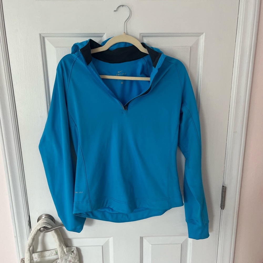 Woman’s Nike Dry Fit Athletic Pullover